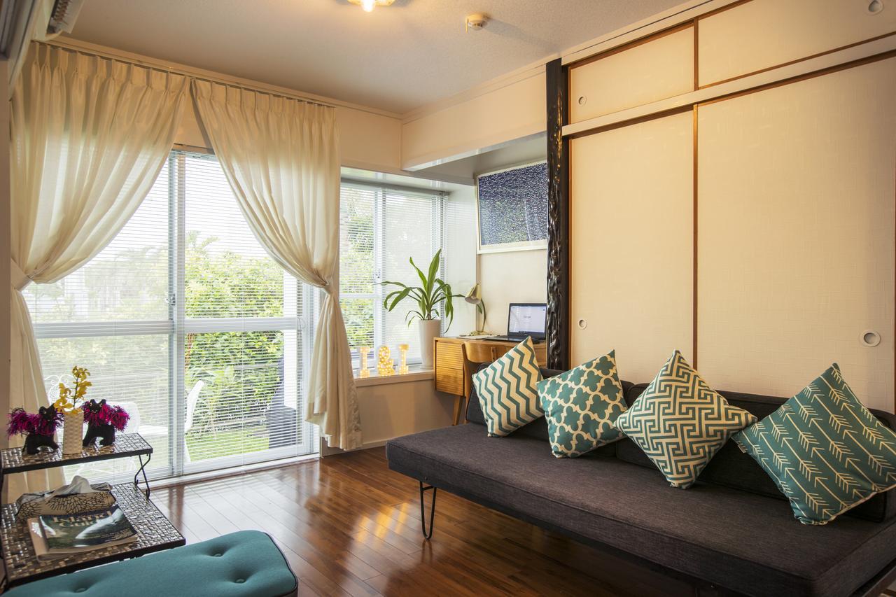 Mihama Beach House Villa Chatan Esterno foto