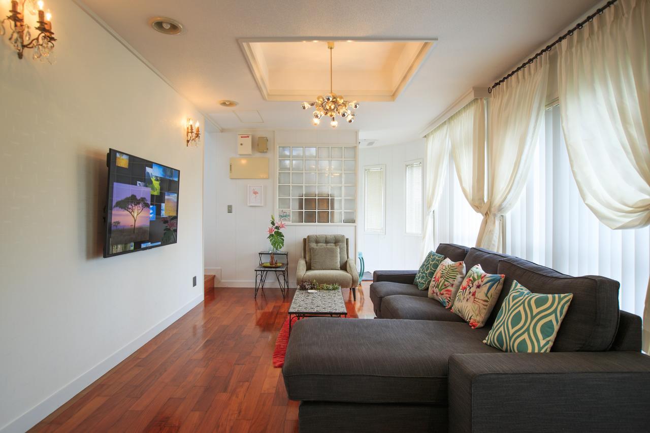 Mihama Beach House Villa Chatan Esterno foto